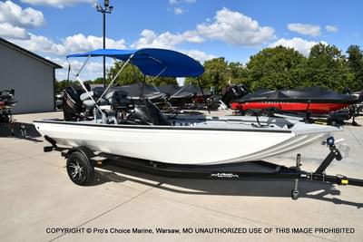 BOATZON | Lowe Stinger 175 w60HP Mercury 4 Stroke 2015 BOATZON | Lowe Stinger 175 w60HP Mercury 4 Stroke 2015