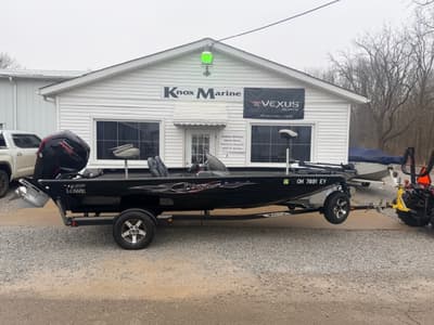 BOATZON | Lowe Stinger 18 HP 2012