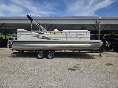 BOATZON | Lowe Suncruiser TR220 2003 BOATZON | Lowe Suncruiser TR220 2003