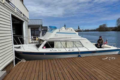 BOATZON | Luhrs 28 1973