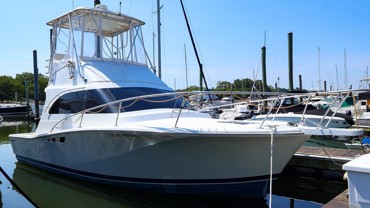 1997 Luhrs 32 Convertible - Sold Boat