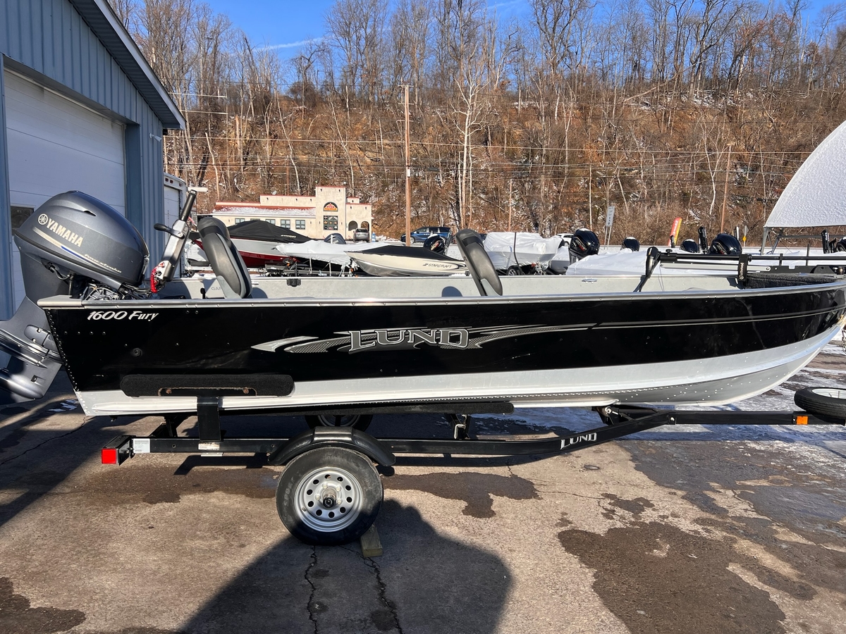 Lund 1600 Fury Tiller 2016