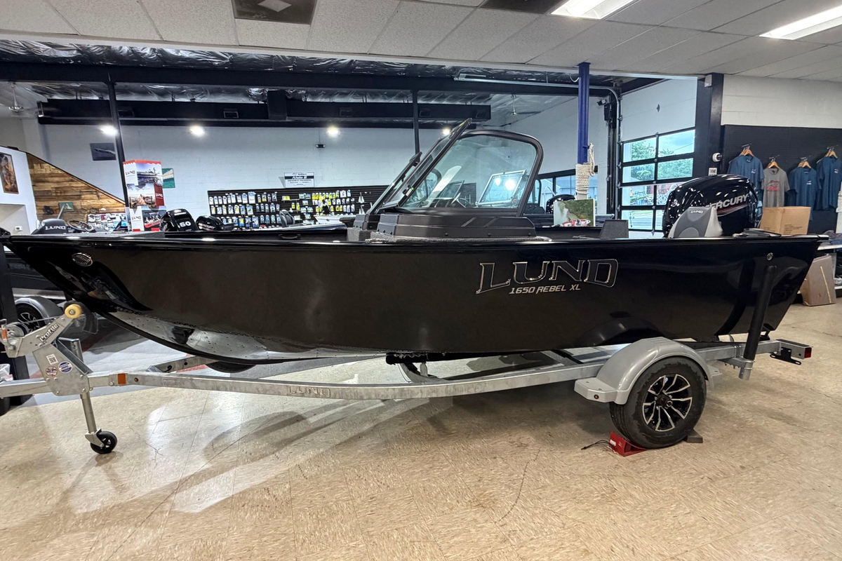 2027 Lund 1650 Rebel XL Sport - Sold Boat