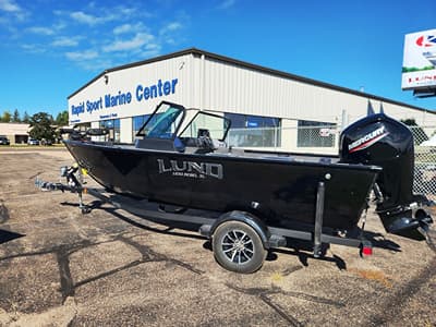 BOATZON | Lund 1650 Rebel XL Sport SE  Factory Demo 2026