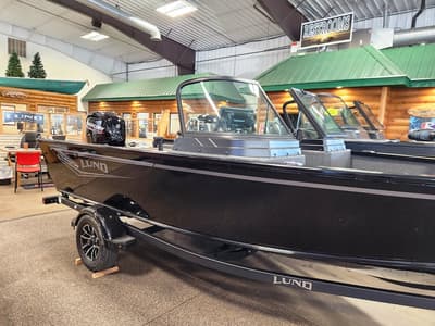 BOATZON | Lund 1775 Adventure Sport wFishing Package 2026