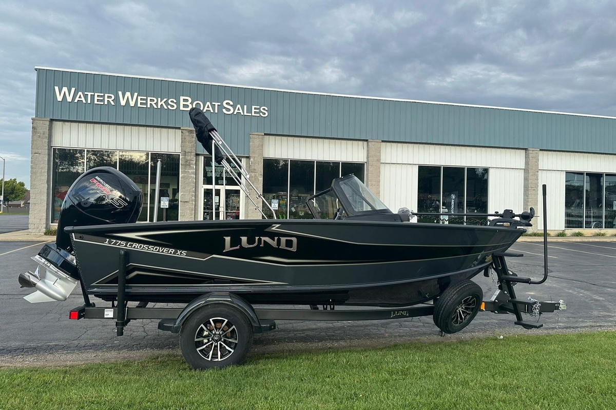 2026 Lund 1775 Crossover XS - Sold Boat