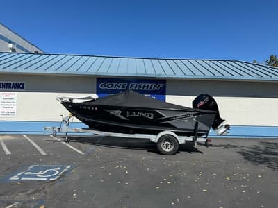 BOATZON | Lund 1775 Crossover XS Sport 2021
