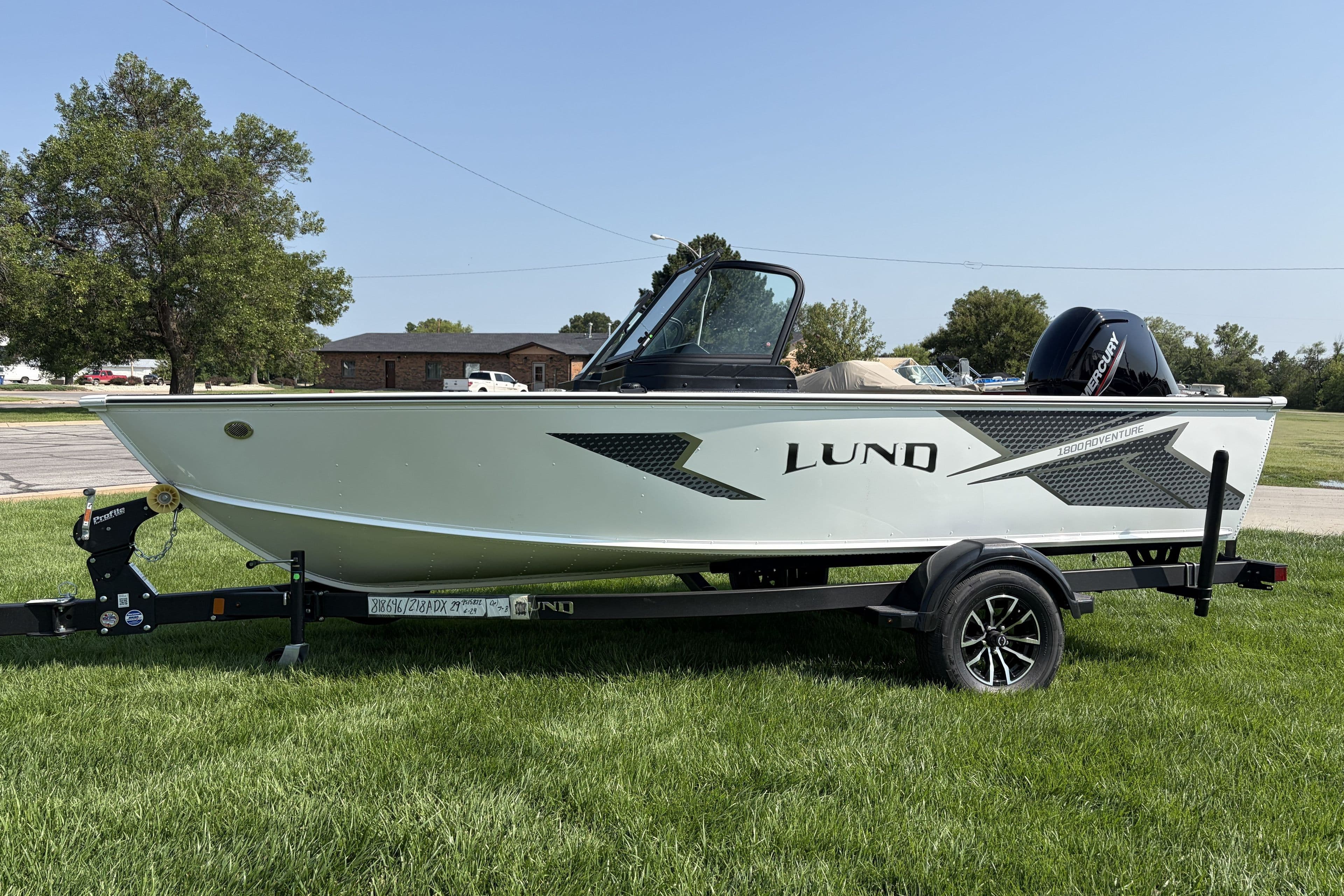 Lund 1800 Adventure Sport 2027