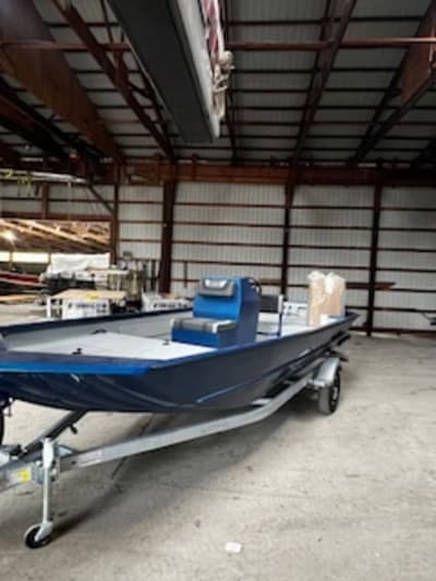 BOATZON | Lund 1870 Predator CC 2026