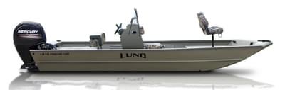 BOATZON | Lund 1870 Predator Center Console 2026