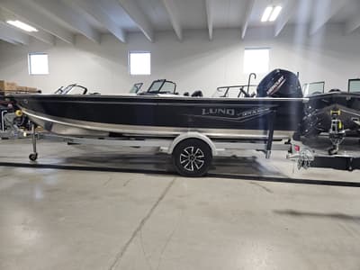 BOATZON | Lund 1875 Alaskan Tiller 2026