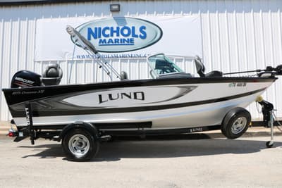 BOATZON | Lund 1875 Crossover Xs 2017