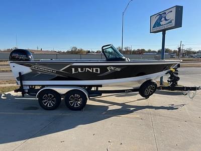 BOATZON | Lund 1875 Crossover XS 2024 BOATZON | Lund 1875 Crossover XS 2024