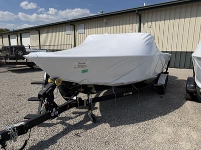 BOATZON | Lund 1875 Crossover XS 2026 BOATZON | Lund 1875 Crossover XS 2026