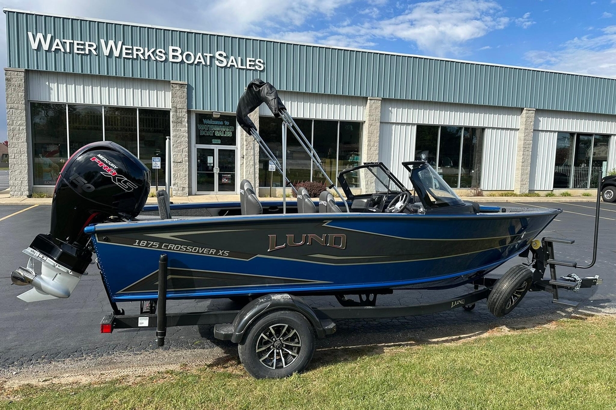 2026 Lund 1875 Crossover XS - Sold Boat