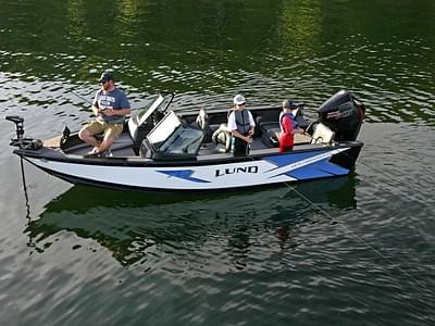 BOATZON | Lund 1875 Crossover XS 2026