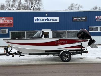 BOATZON | Lund 1875 Crossover XS 2026