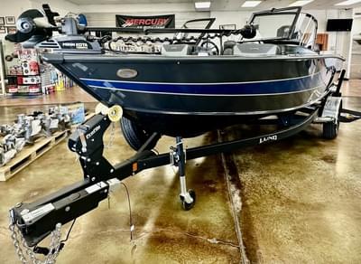 BOATZON | Lund 1875 Crossover XS Sport 2026 BOATZON | Lund 1875 Crossover XS Sport 2026
