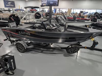 BOATZON | Lund 1875 Crossover XS Sport 2026 BOATZON | Lund 1875 Crossover XS Sport 2026