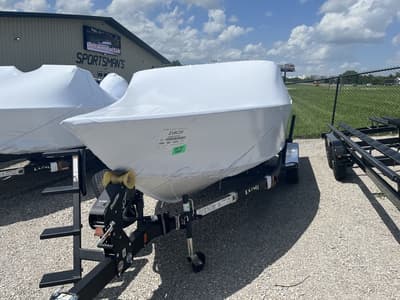 BOATZON | Lund 1875 Crossover XS Sport 2027