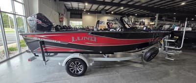 BOATZON | Lund 1875 Crossover XS Sport 2027