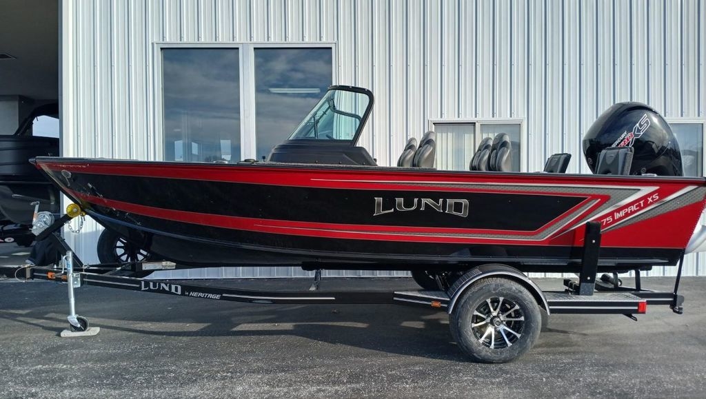 2026 Lund 1875 Impact XS Sport - Sold Boat