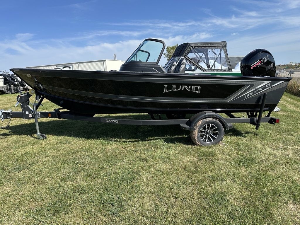2026 Lund 1875 Impact XS SS - Sold Boat