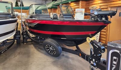 BOATZON | Lund 1875 Impact XS wFishing Package 2026