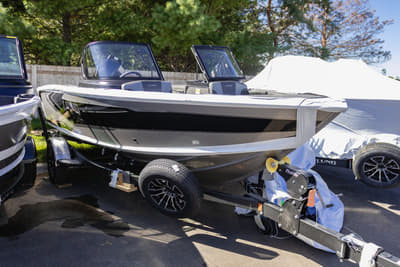 BOATZON | Lund 1875 Tyee SS 2027