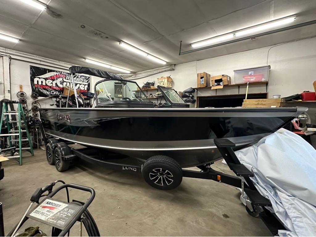 2025 Lund 2075 Fisherman - Sold Boat