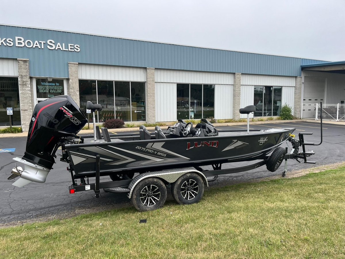 2026 Lund 2075 ProV Bass XS - Sold Boat