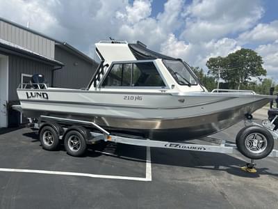 BOATZON | Lund 210 Heavy Gauge Sport 2026 BOATZON | Lund 210 Heavy Gauge Sport 2026
