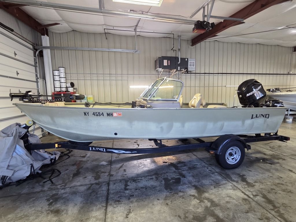 2011 Lund Alaskan DC 2000 - Sold Boat