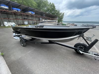 BOATZON | Lund Fury 1400 Tiller 2027
