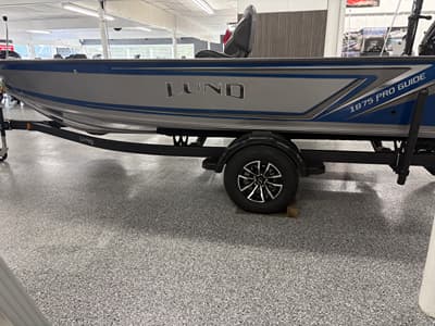 BOATZON | Lund Pro Guide 1875 2026