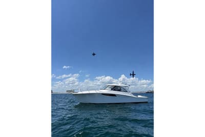 BOATZON | Mag Bay 42 HTX 2021