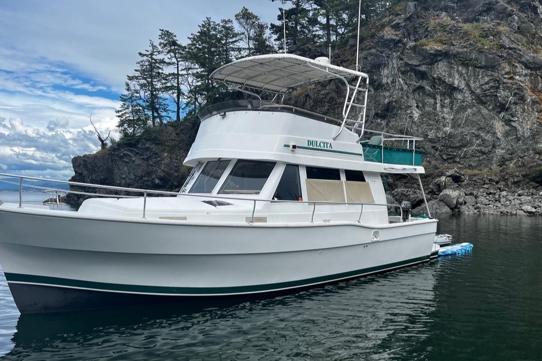 1997 Mainship 350 - Sold Boat