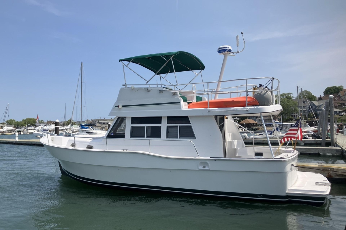 1999 Mainship 350 Trawler - Sold Boat