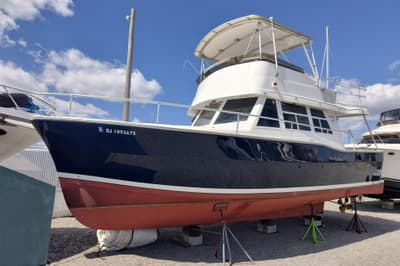 BOATZON | Mainship 390 Trawler 2000