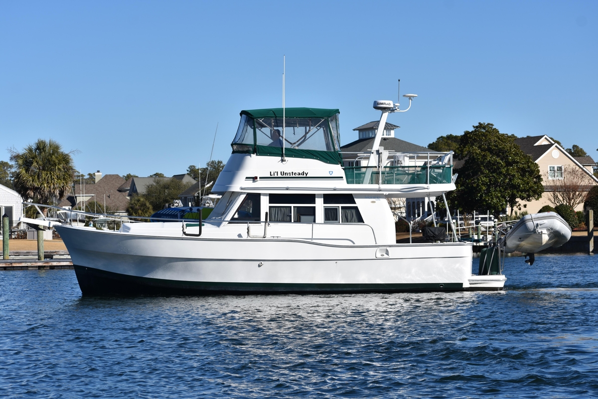 2001 Mainship 390 Trawler - Sold Boat