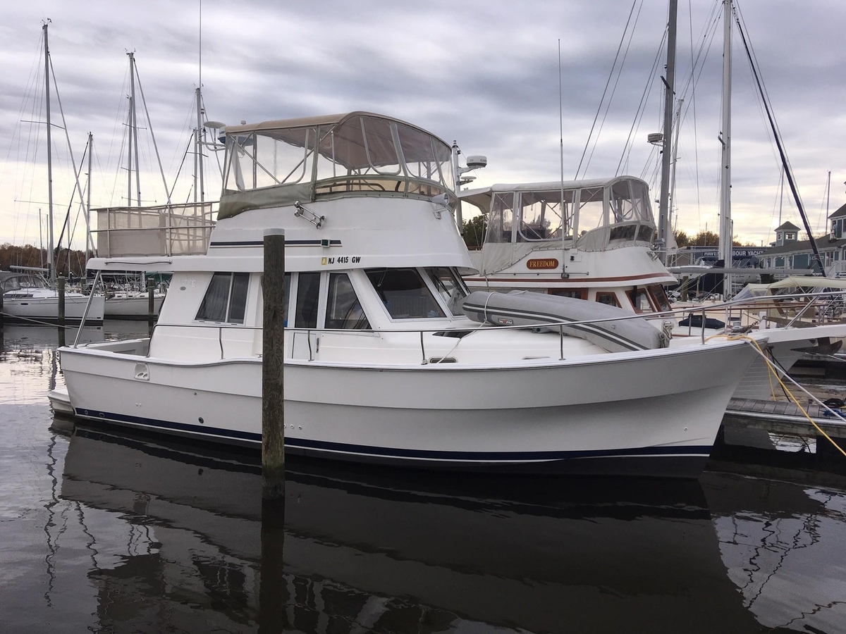 2003 Mainship 390 Trawler - Sold Boat