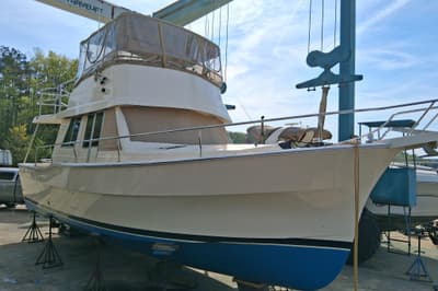 BOATZON | Mainship 390 Trawler 2004