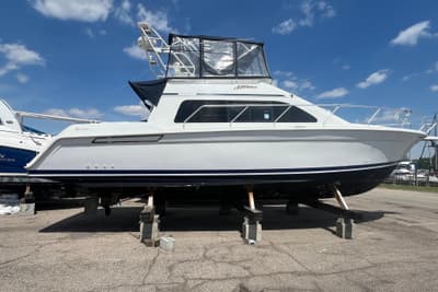 BOATZON | Mainship 40 Sedan Bridge 1996