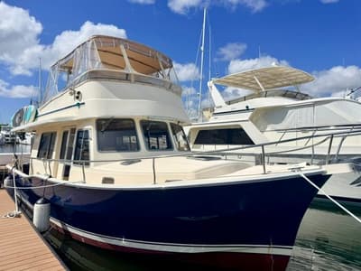 BOATZON | Mainship 400 Trawler 2004