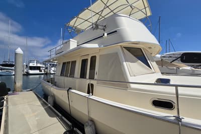 BOATZON | Mainship 400 Trawler 2008