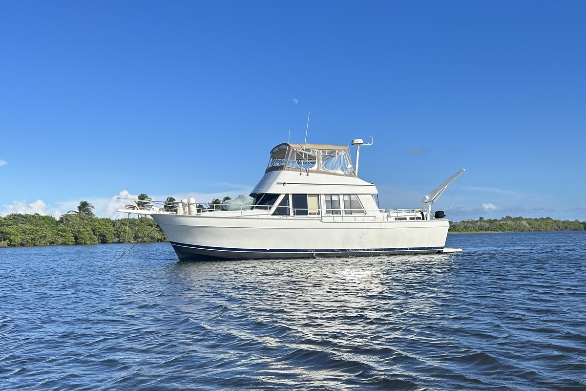 1999 Mainship 430 Trawler - Sold Boat