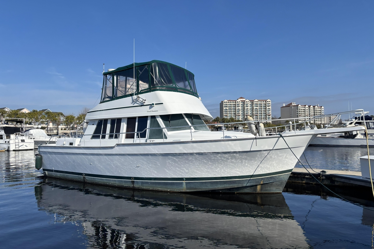 2001 Mainship 430 Trawler - Sold Boat