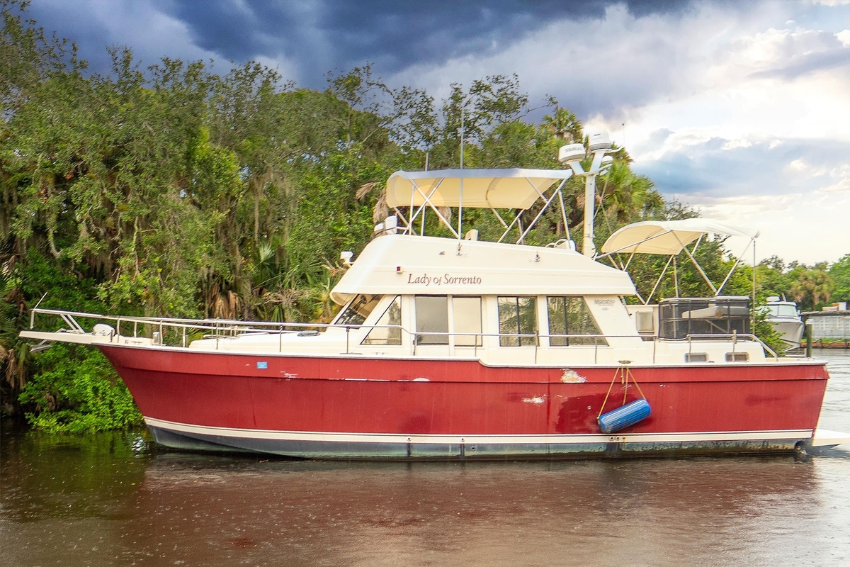 2006 Mainship 430 Trawler - Sold Boat