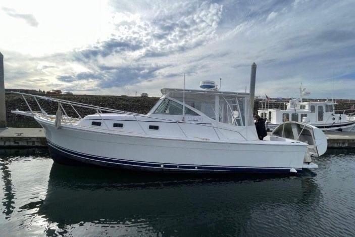1998 Mainship Pilot 30 - Sold Boat