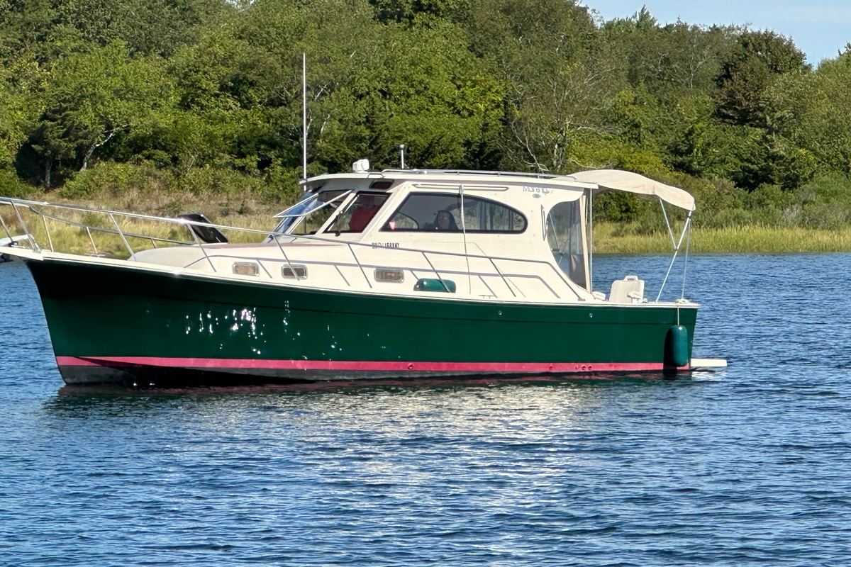 2004 Mainship Pilot 30 - Sold Boat
